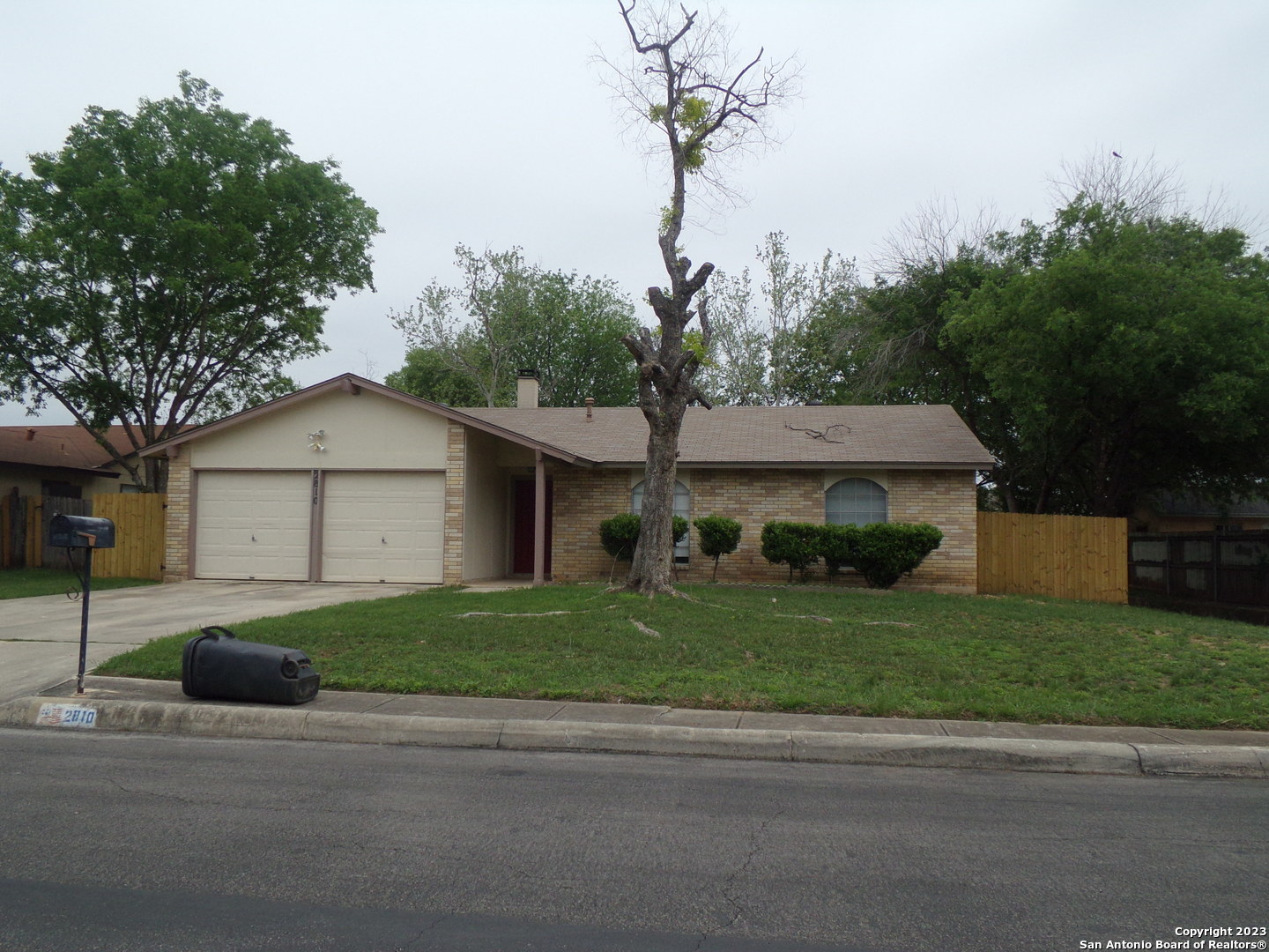 2810 MEADOW RIVER ST, San Antonio, TX 78251