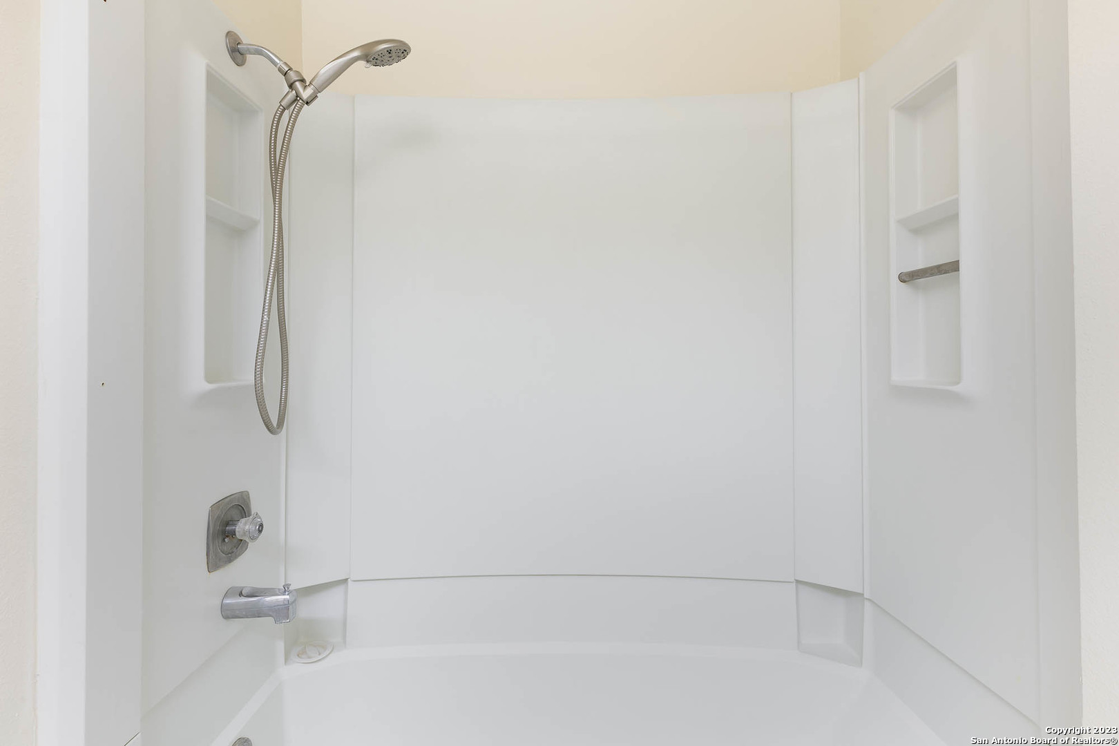 326 W BYRD BLVD, #1, Universal City, TX 78148