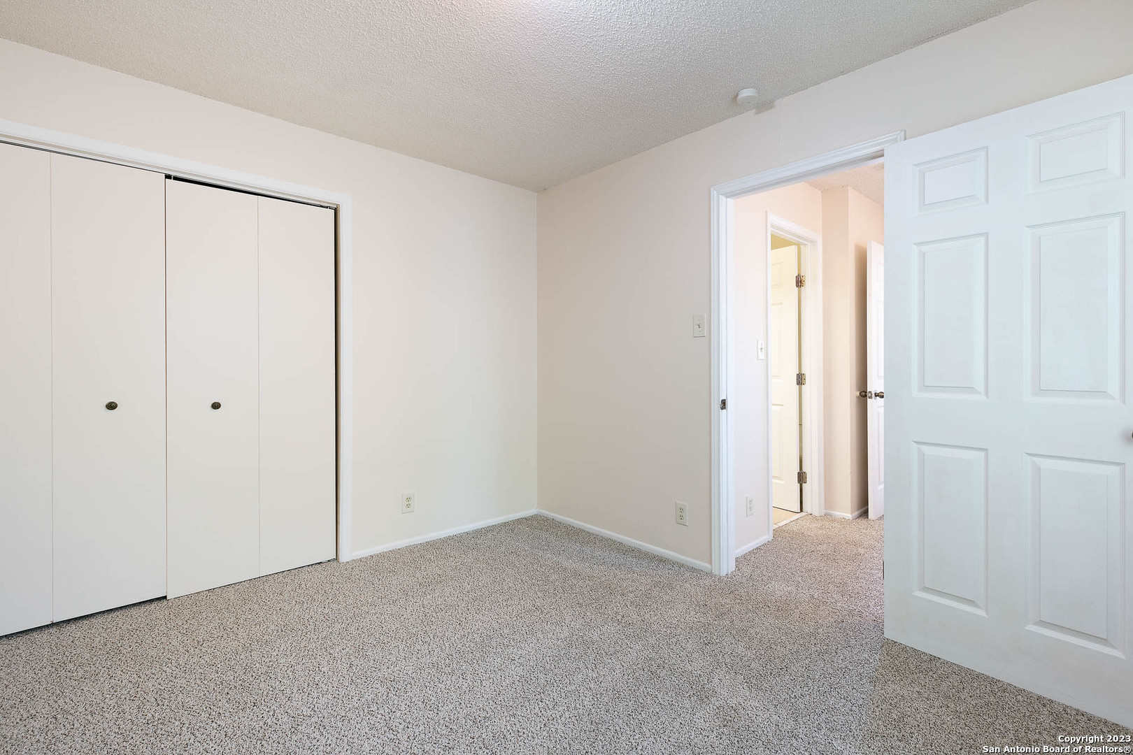 326 W BYRD BLVD, #1, Universal City, TX 78148