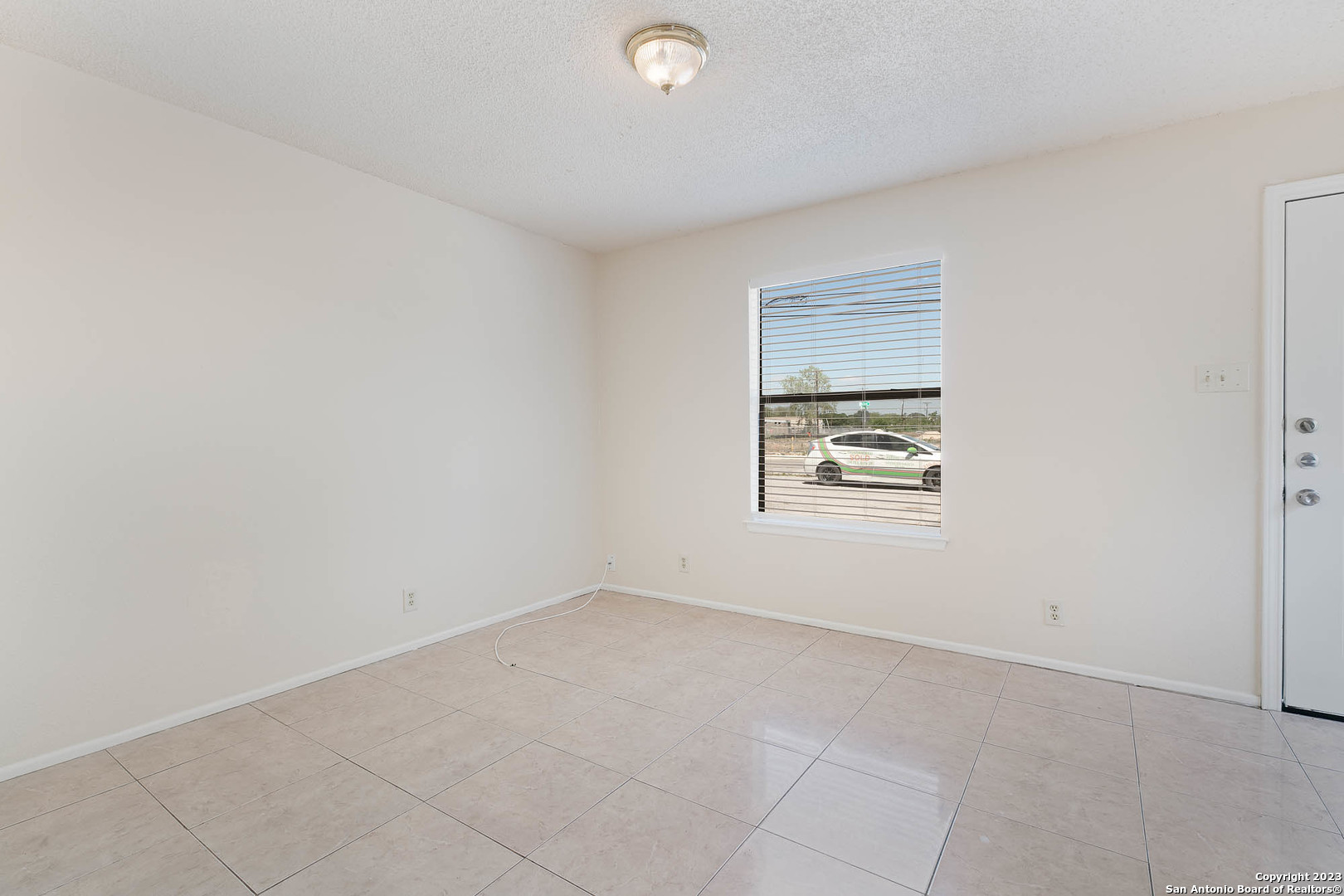 326 W BYRD BLVD, #1, Universal City, TX 78148