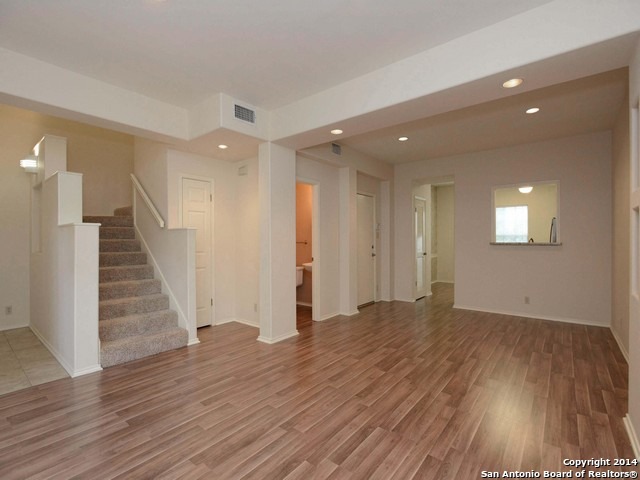 207 GRANDVIEW PL, #6, San Antonio, TX 78209