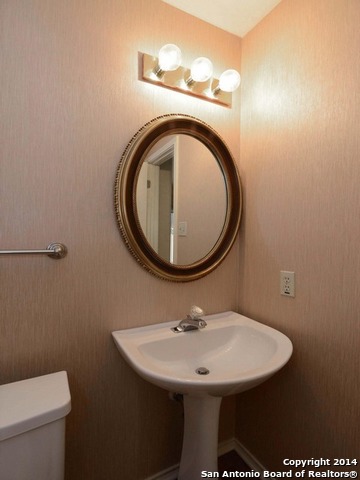 207 GRANDVIEW PL, #6, San Antonio, TX 78209