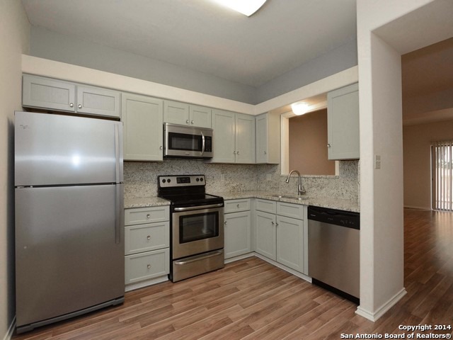 207 GRANDVIEW PL, #6, San Antonio, TX 78209