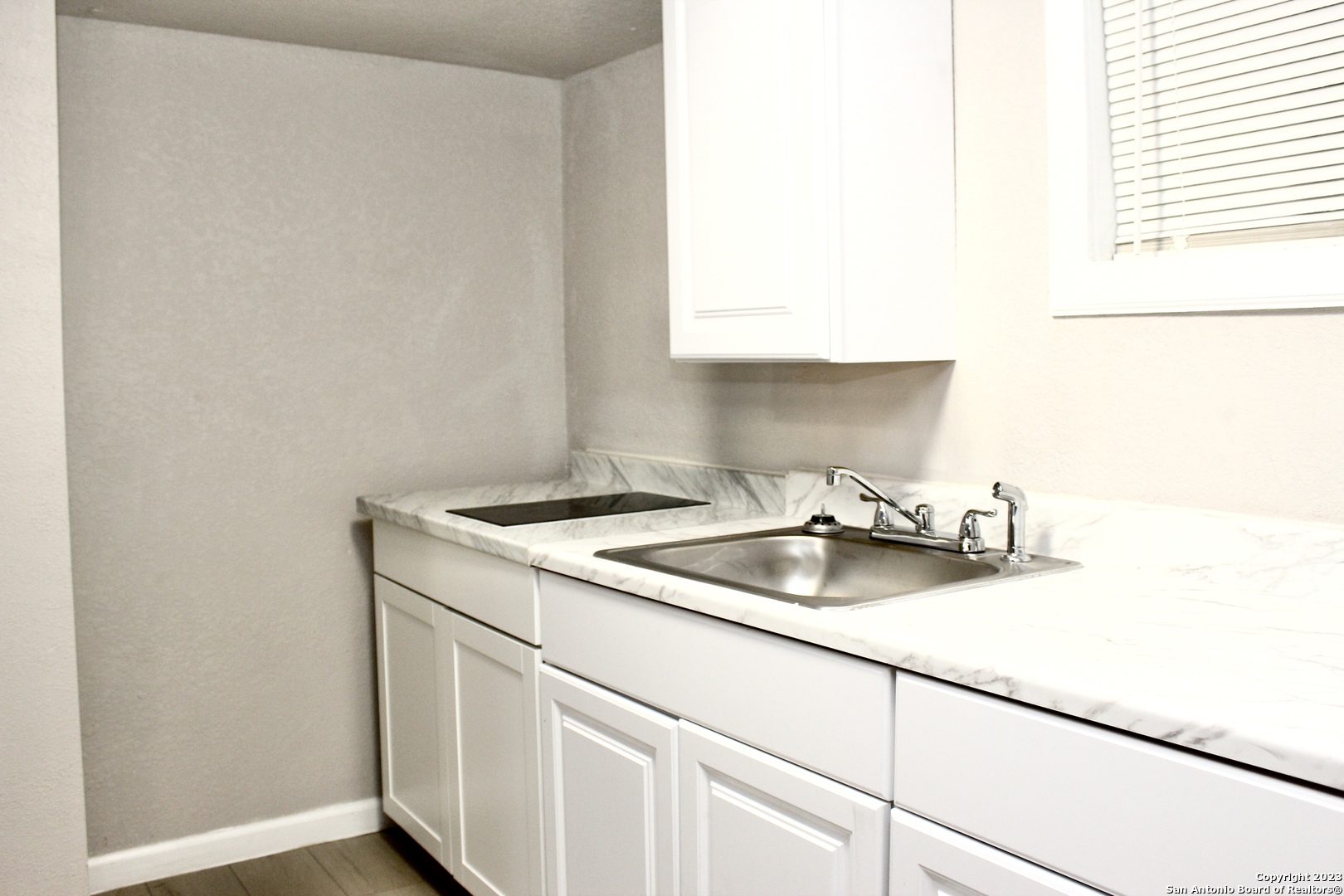 715 New Laredo Hwy, San Antonio, TX 78211