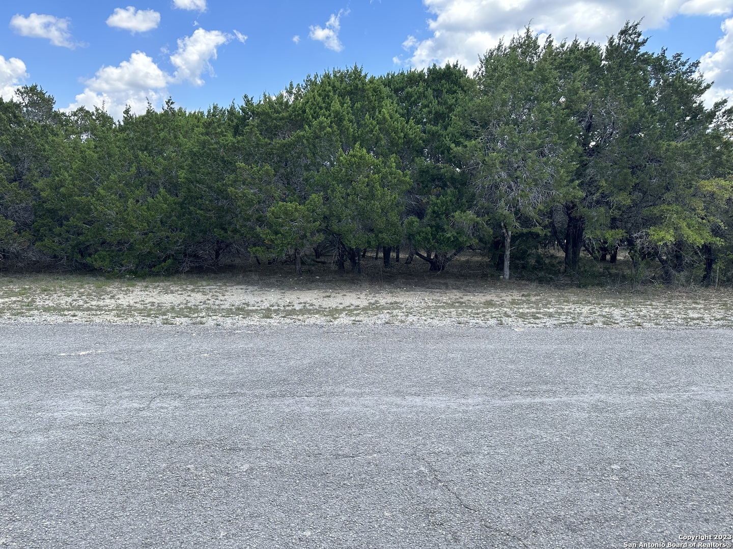 Photo of Lot #70 Forest Oaks Ln in Lakehills, TX