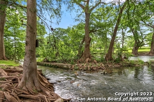 730 Mather St Listing Cover Image