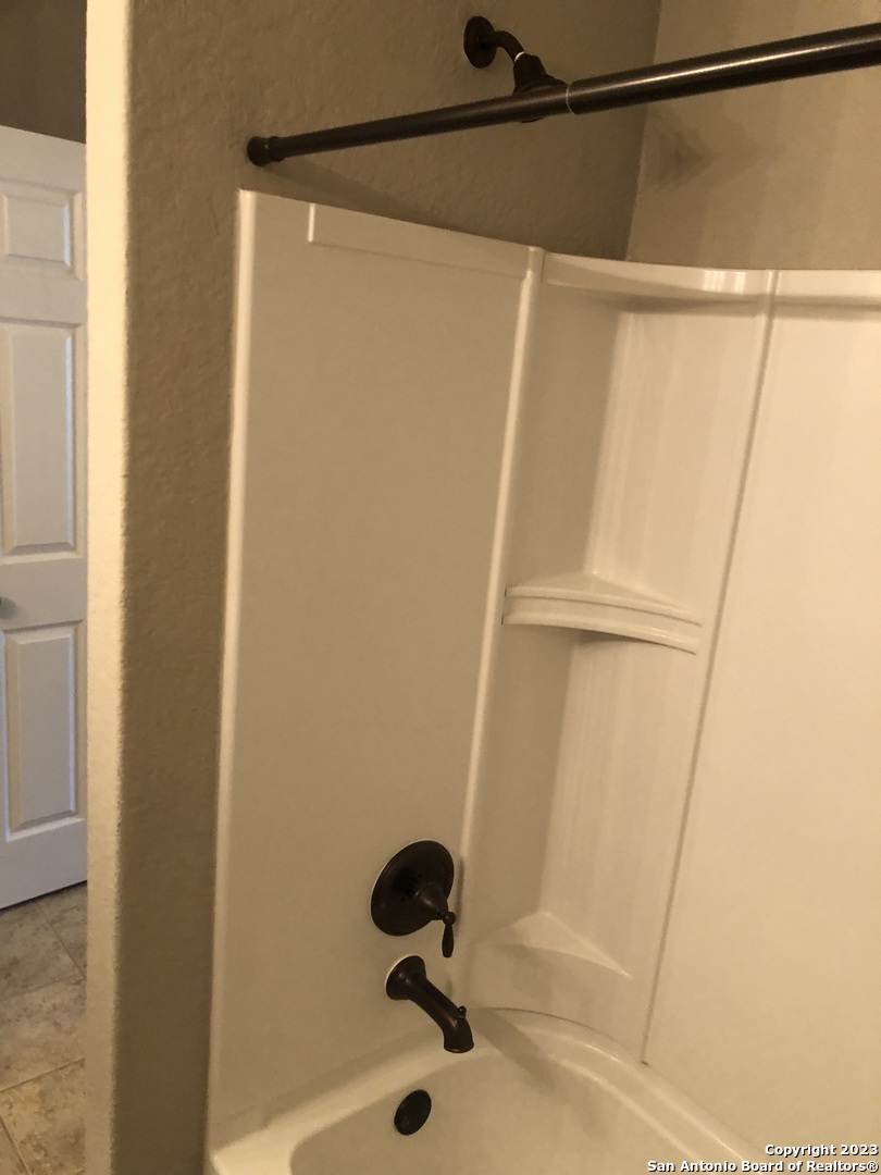 9515 Madison Creek, Converse, TX 78109