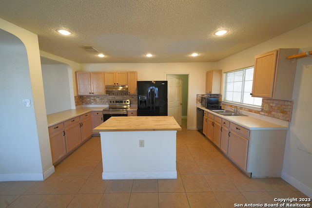 7135 TETON RDG, San Antonio, TX 78233