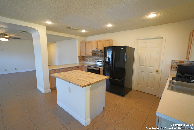 7135 TETON RDG, San Antonio, TX 78233