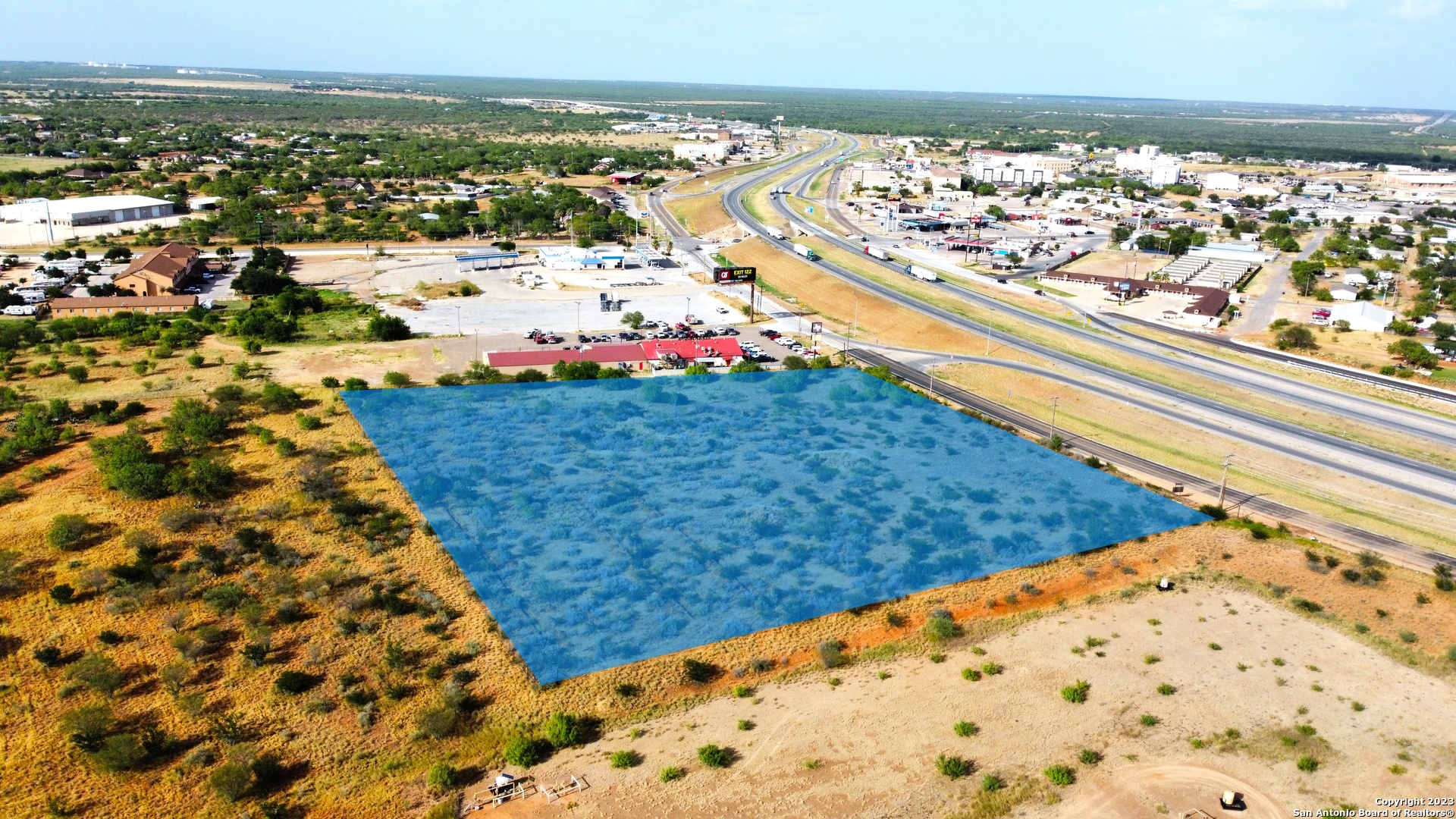 Photo of 183 Interstate 35 in Cotulla, TX