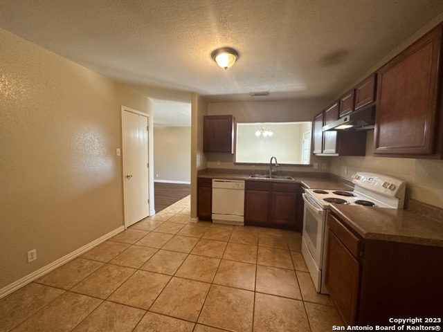 8411 Jaclyn Park, San Antonio, TX 78250