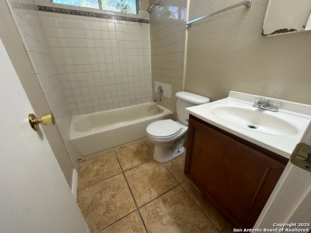 8411 Jaclyn Park, San Antonio, TX 78250