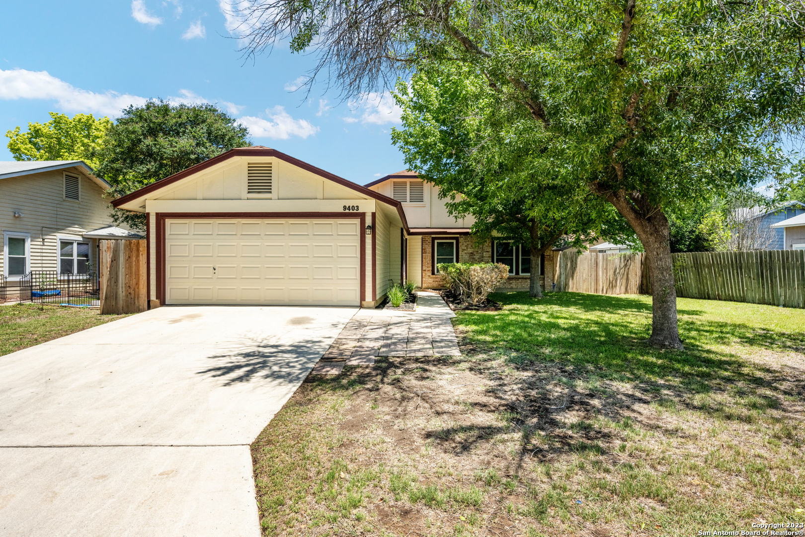 9403 Valley Way Dr, San Antonio, TX 78250