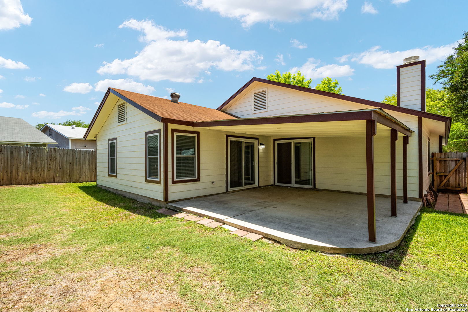 9403 Valley Way Dr, San Antonio, TX 78250