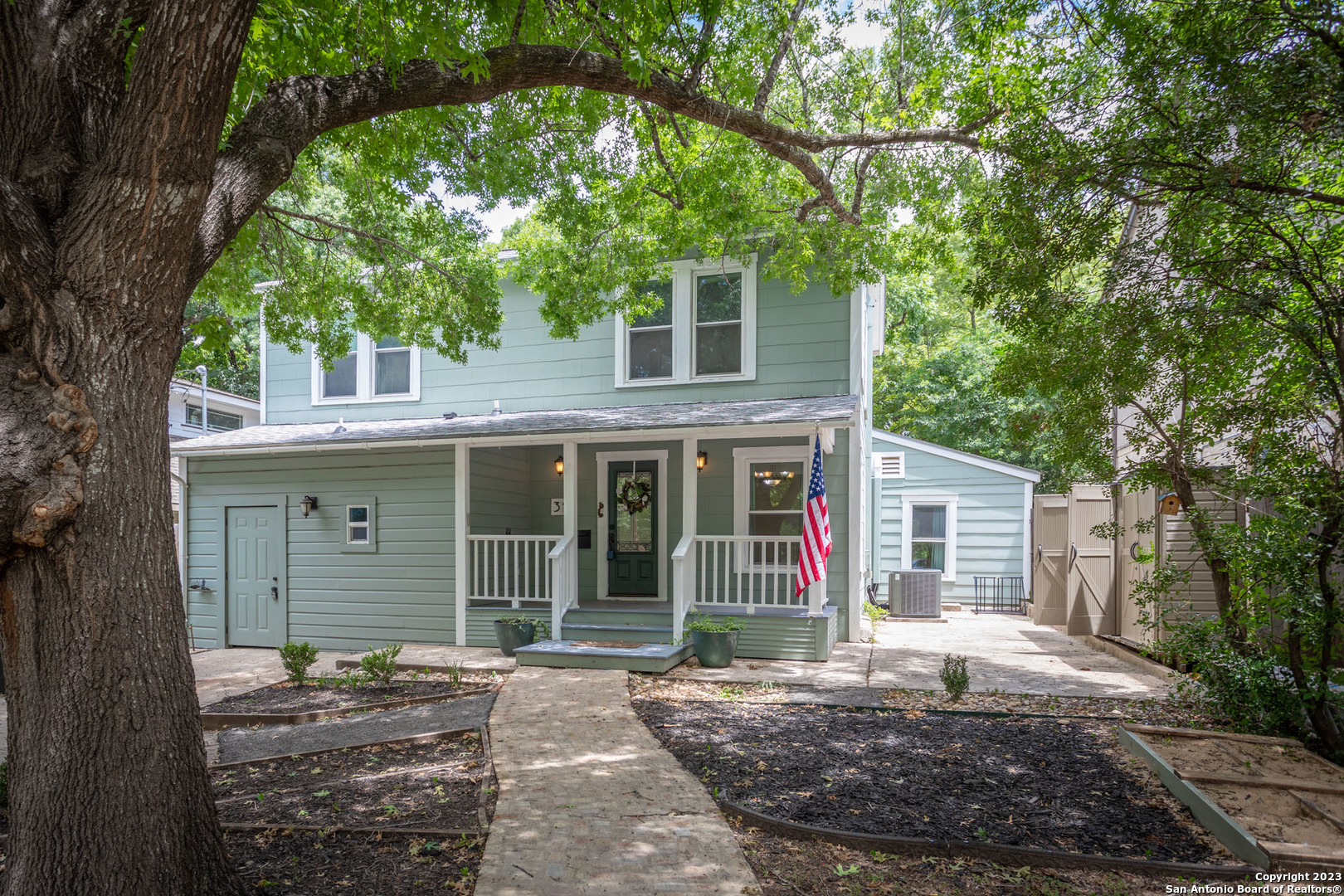 Photo of 311 Ogden Ln in Alamo Heights, TX
