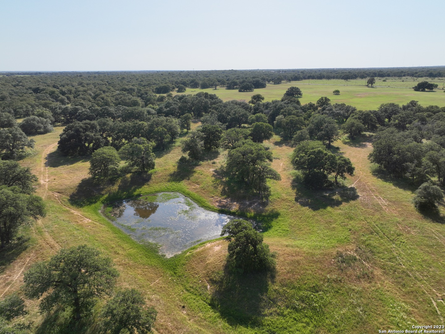 Photo of 2774 County Rd 320 in Floresville, TX